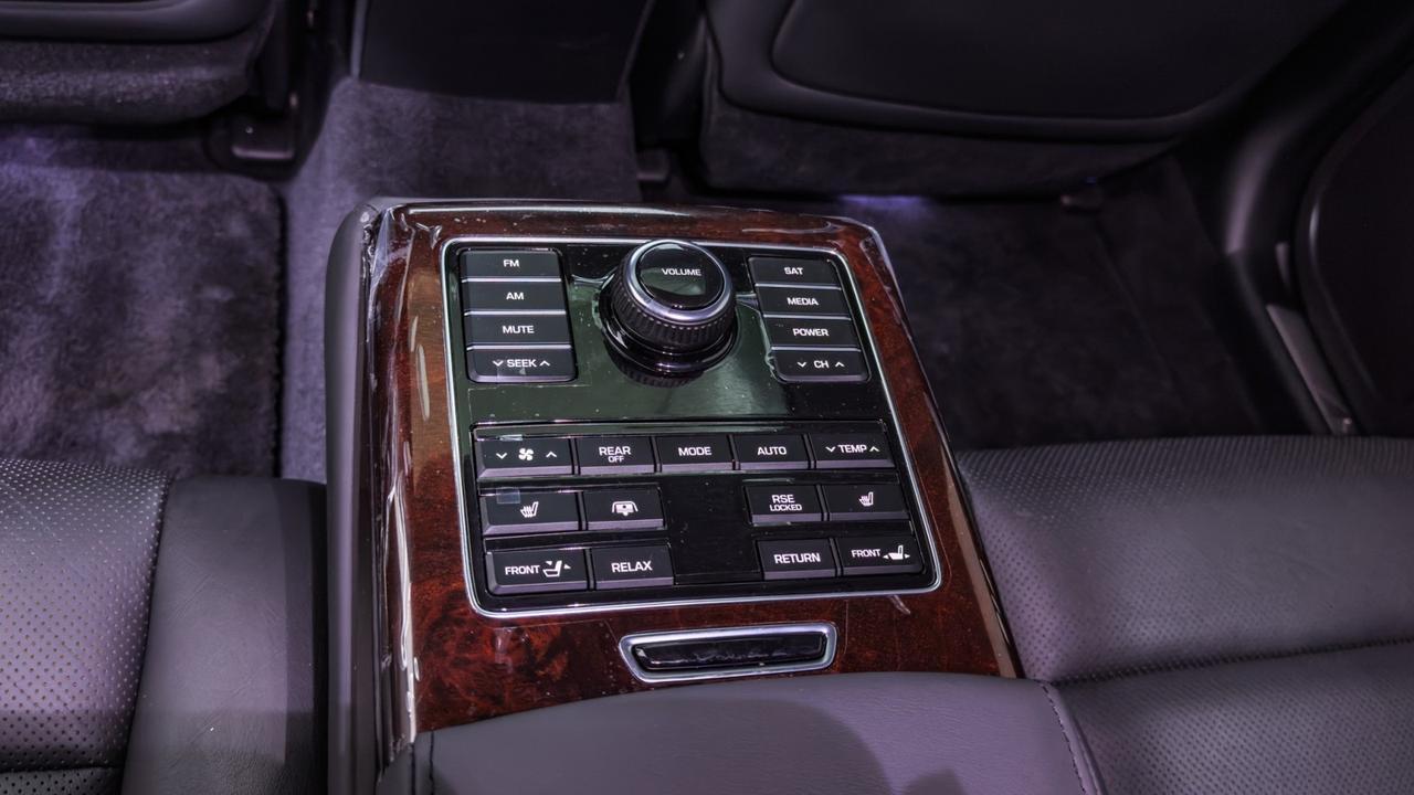 2014 Hyundai Equus Signature Tallmadge OH