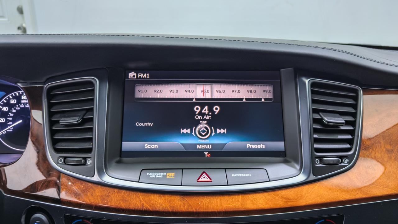 2014 Hyundai Equus Signature Tallmadge OH