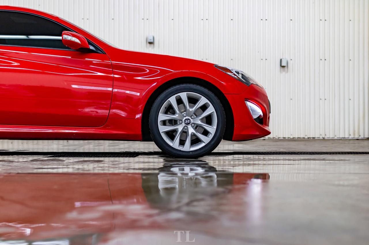 2014 Hyundai Genesis Coupe Premium Leather Roof Nav BCam Red Deer AB