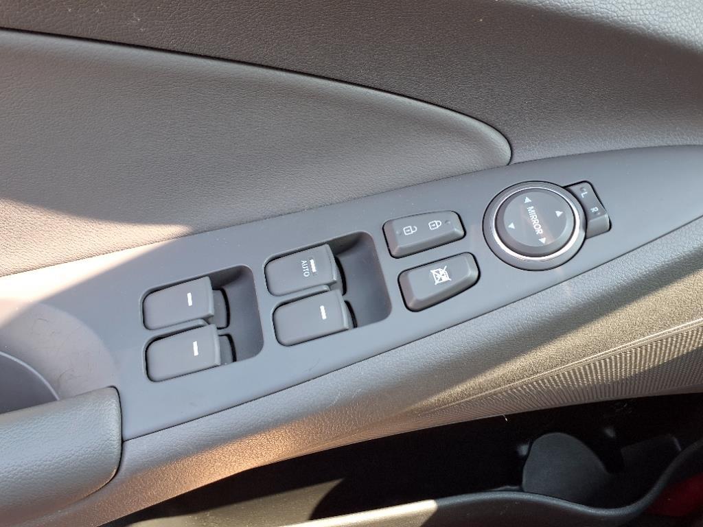 2014 Hyundai SONATA GLS Levittown PA