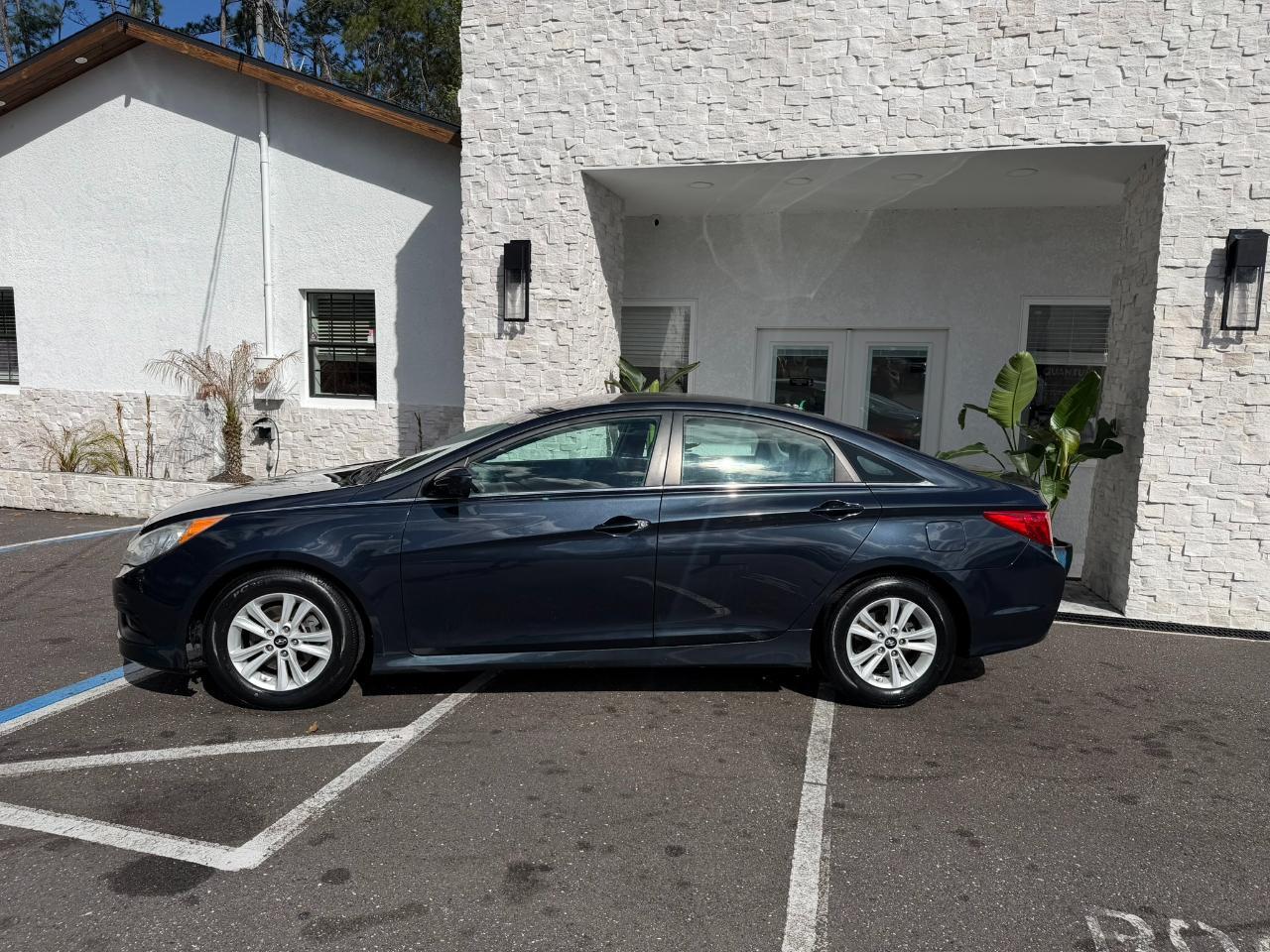 2014 Hyundai Sonata 4dr Sdn 2.4L Auto GLS