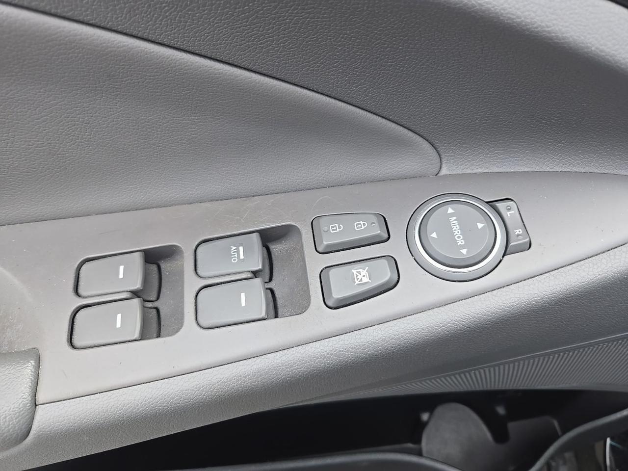 2014 Hyundai Sonata Hybrid Base Fredericksburg VA