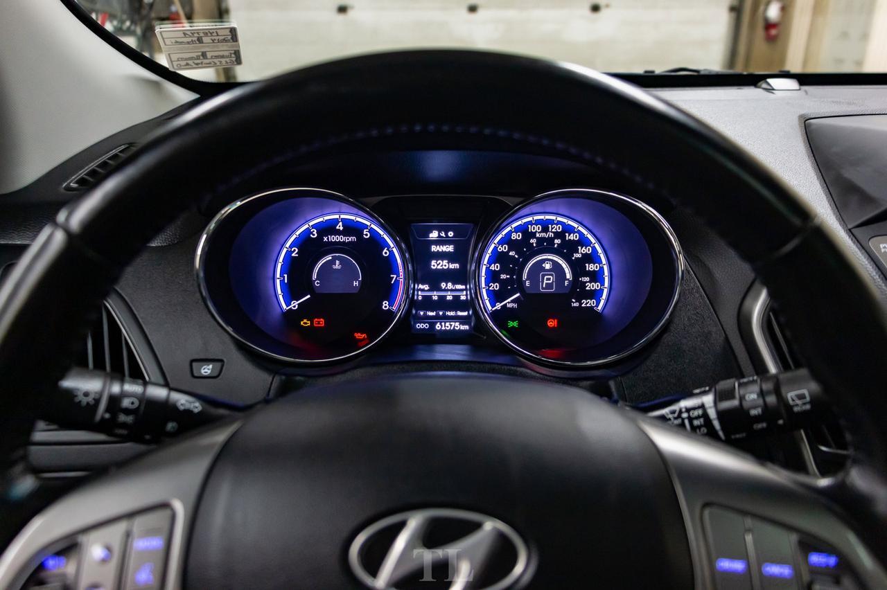 2014 Hyundai Tucson AWD Limited Leather Roof Nav BCam Red Deer AB