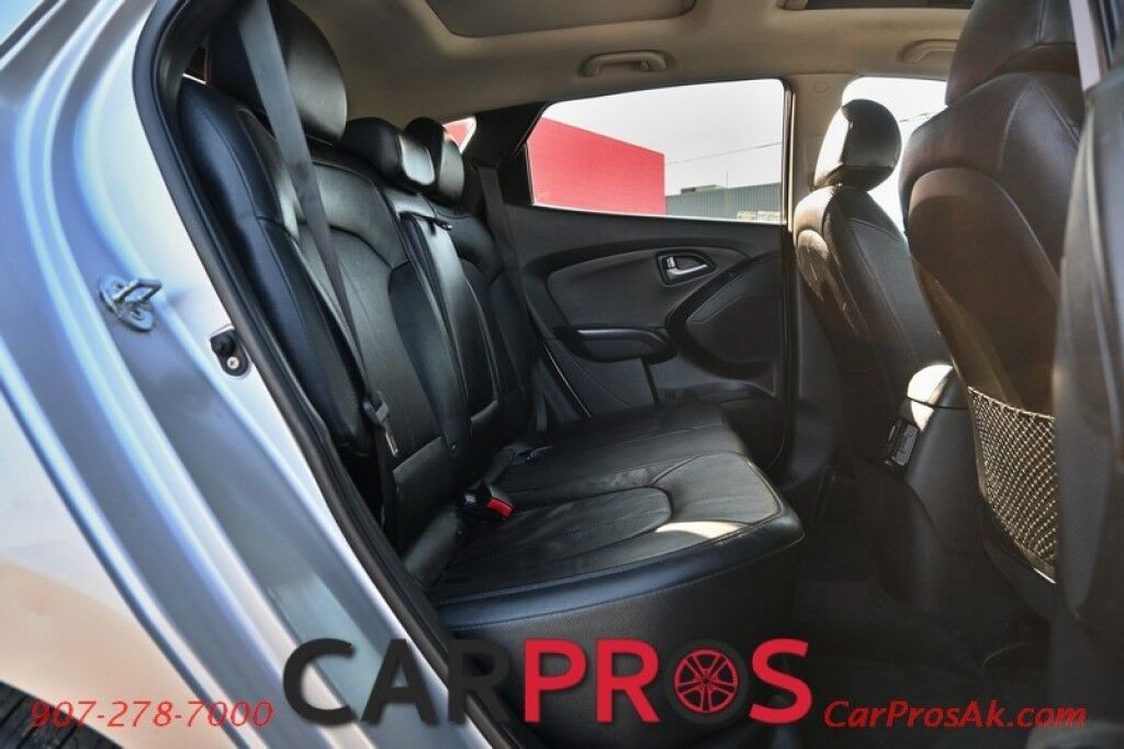 2014 Hyundai Tucson Limited - AWD - Power & Leather Heated Seats - Keyless Entry w/ Push to Start - 7 Touch Screen - Navigation - Backup Camera - Dual Sunroof - Roof Rack - Bluetooth Anchorage AK