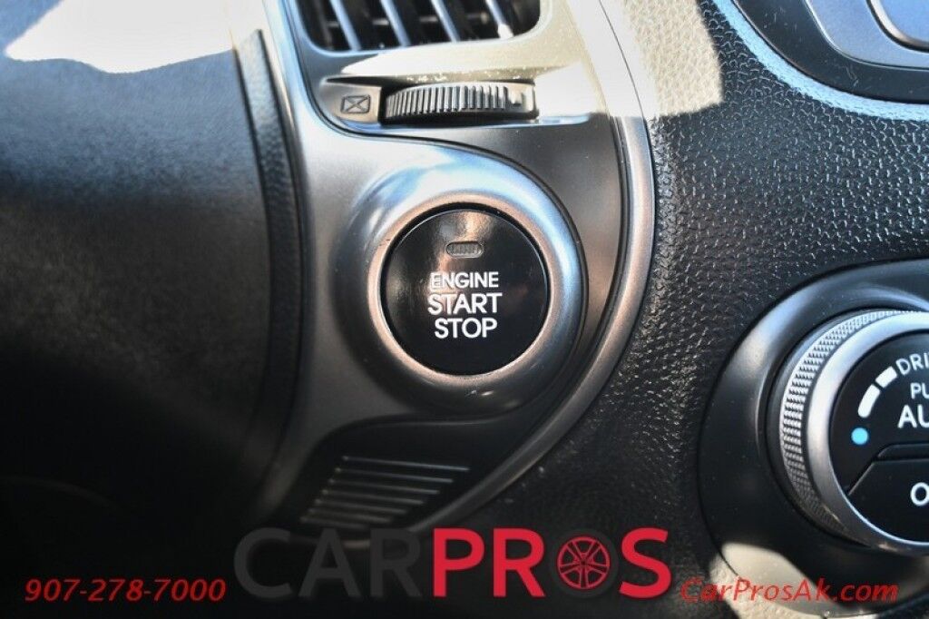 2014 Hyundai Tucson Limited - AWD - Power & Leather Heated Seats - Keyless Entry w/ Push to Start - 7 Touch Screen - Navigation - Backup Camera - Dual Sunroof - Roof Rack - Bluetooth Anchorage AK