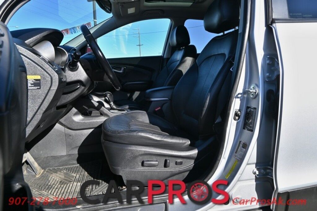 2014 Hyundai Tucson Limited - AWD - Power & Leather Heated Seats - Keyless Entry w/ Push to Start - 7 Touch Screen - Navigation - Backup Camera - Dual Sunroof - Roof Rack - Bluetooth Anchorage AK