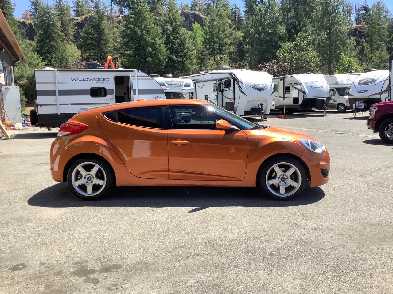 2014 Hyundai Veloster Base w/Black Hayden, ID