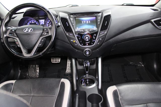 2014 Hyundai Veloster Turbo w/Black
