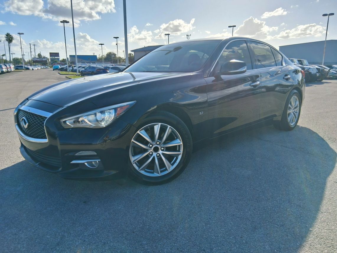 2014 INFINITI Q50 3.7 Premium Sedan 4D