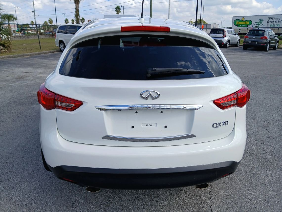 2014 Infiniti QX70 photo 4