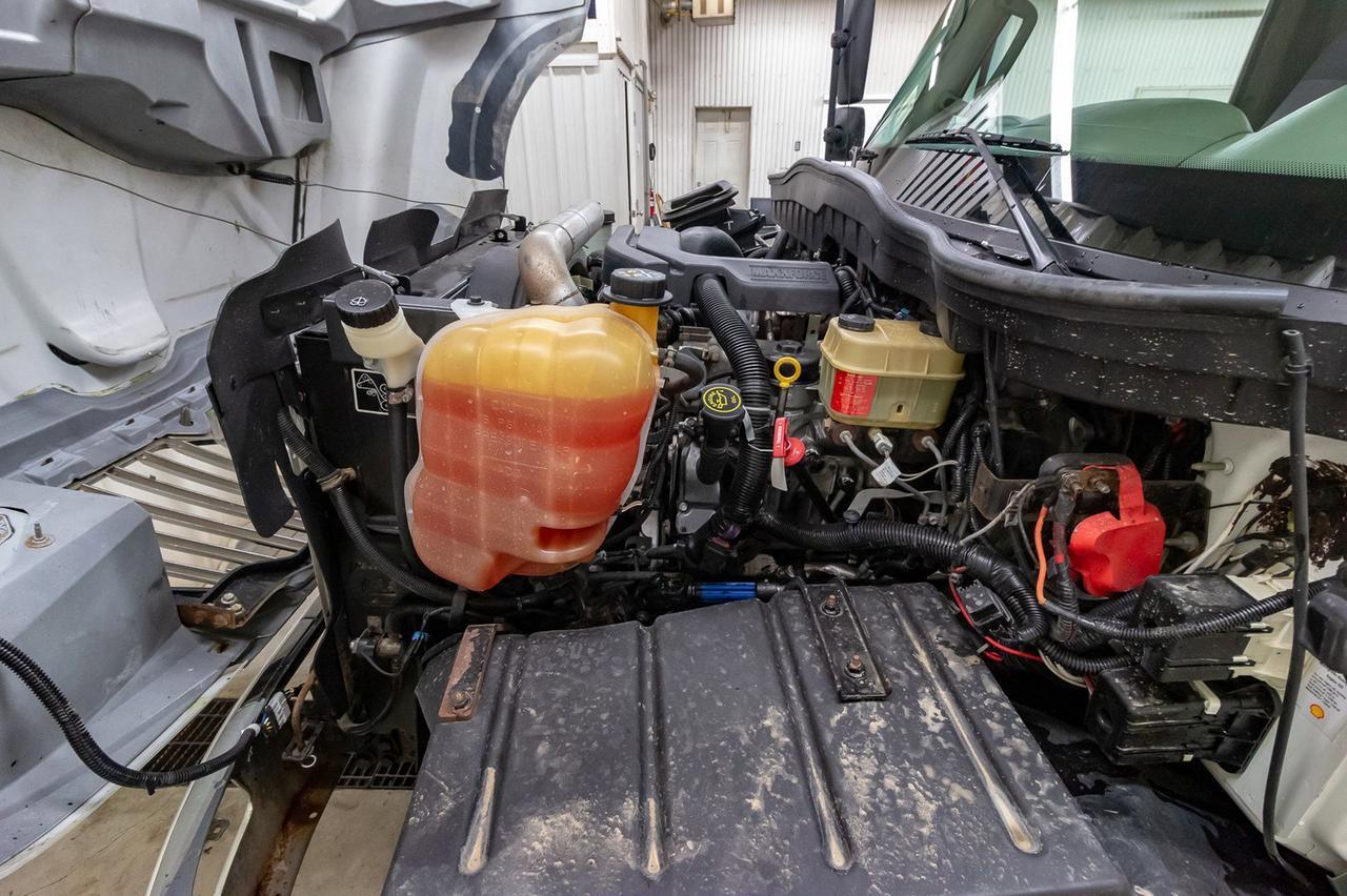 2014 International Terrastar 4X4 S/A Picker Truck Red Deer AB