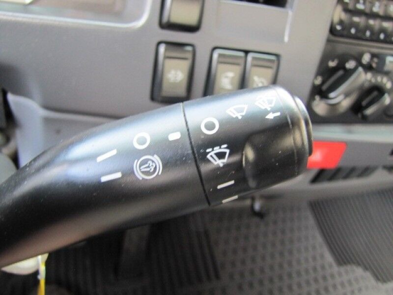 2014 Isuzu NPR-HD Diesel 16' Box Truck Collinsville OK