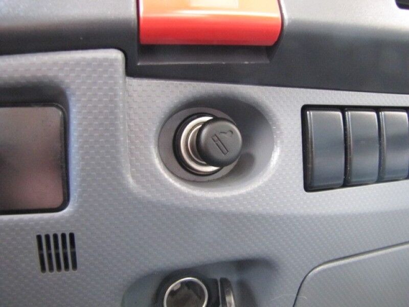 2014 Isuzu NPR-HD Diesel 16' Box Truck Collinsville OK