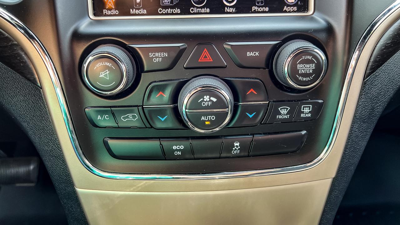 2014 JEEP GRAND CHEROKEE LAREDO 4X4, NAVIGATION, UCONNECT, BACKUP