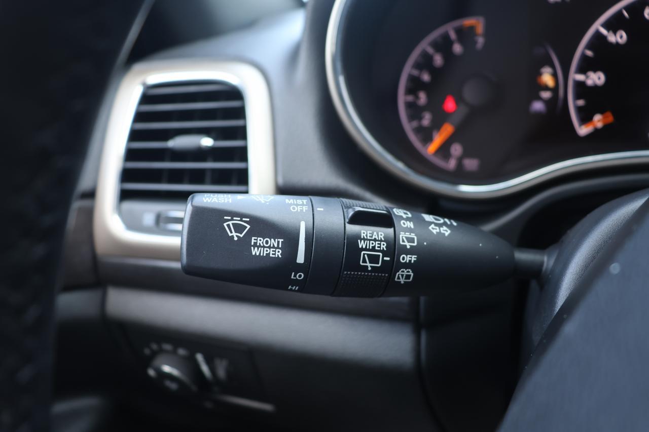 2014 JEEP GRAND CHEROKEE LAREDO Houston TX