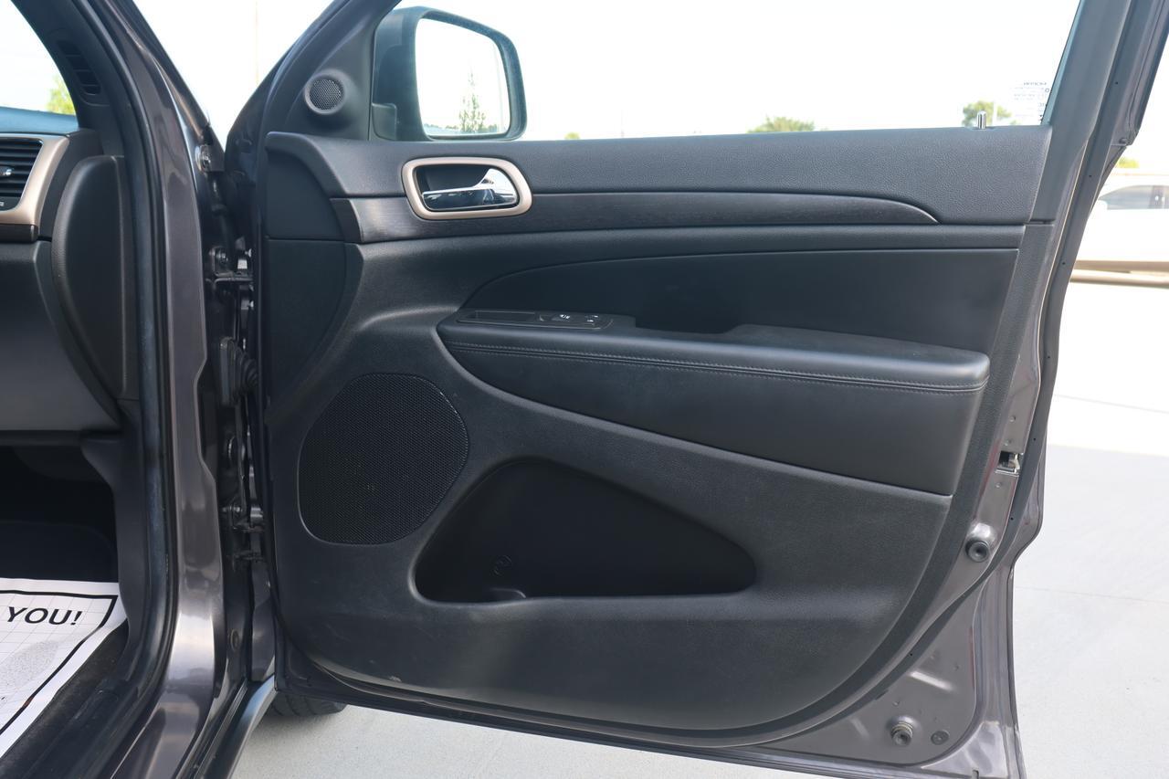 2014 JEEP GRAND CHEROKEE LAREDO Houston TX