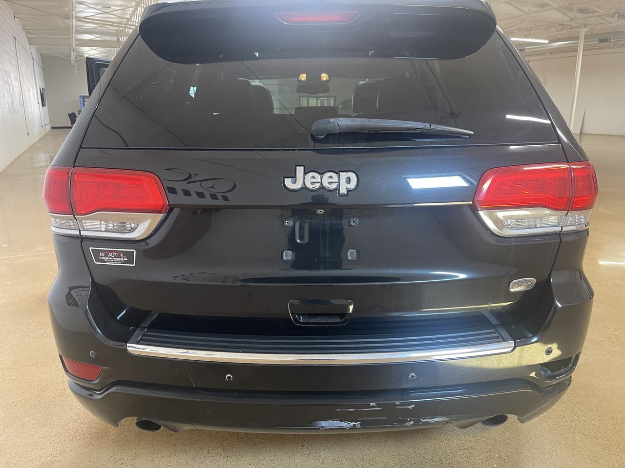 2014 Jeep Grand Cherokee Overland photo 12