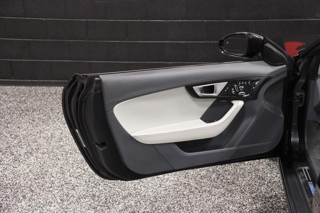 2014 Jaguar F-TYPE V6 S 2dr Convertible Skokie IL