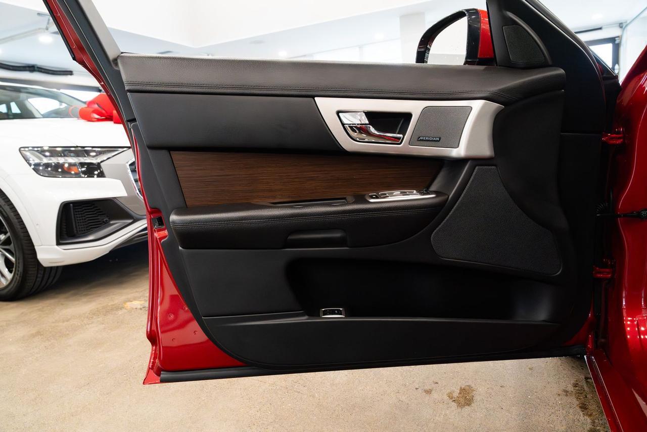2014 Jaguar XF V6 SC Gladstone OR