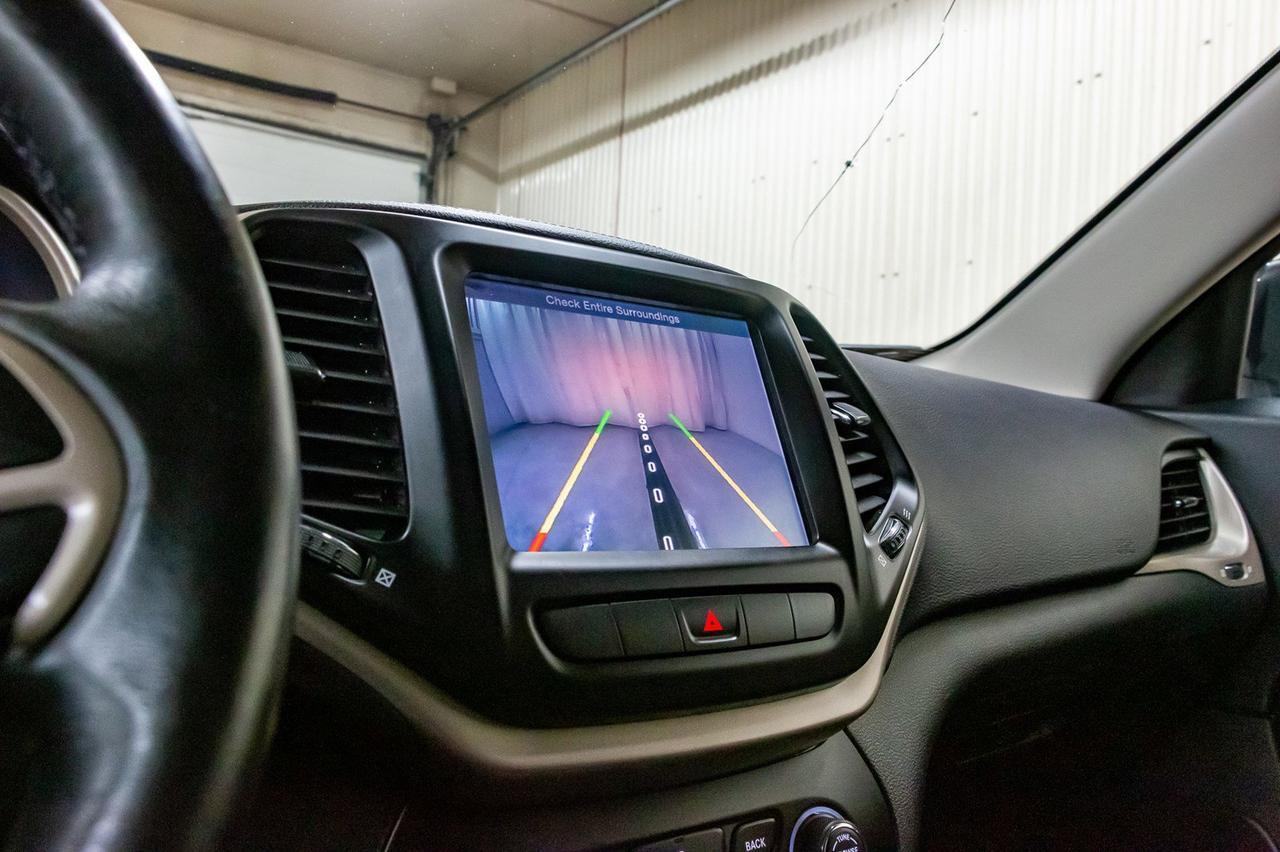 2014 Jeep Cherokee 4x4 North BCam Red Deer AB