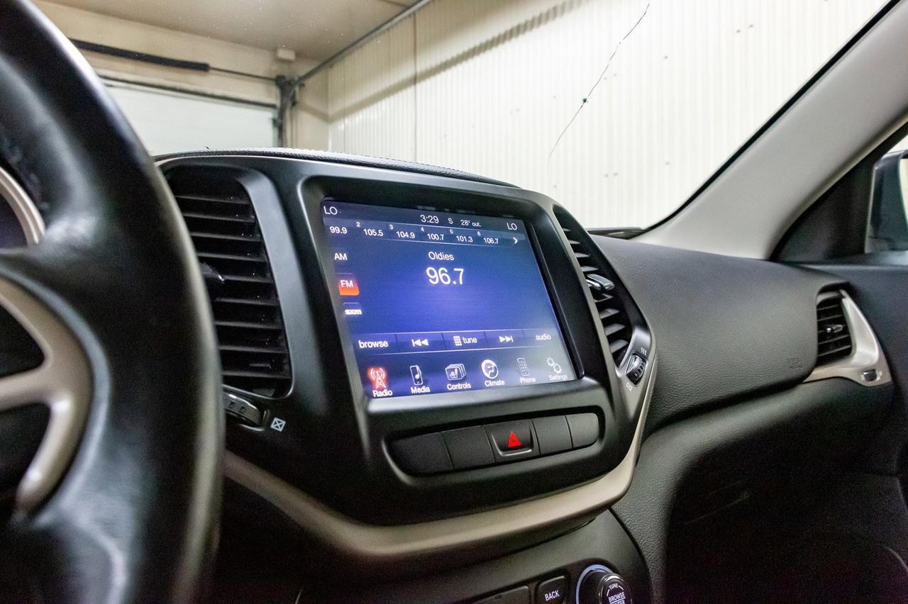 2014 Jeep Cherokee 4x4 North BCam Red Deer AB