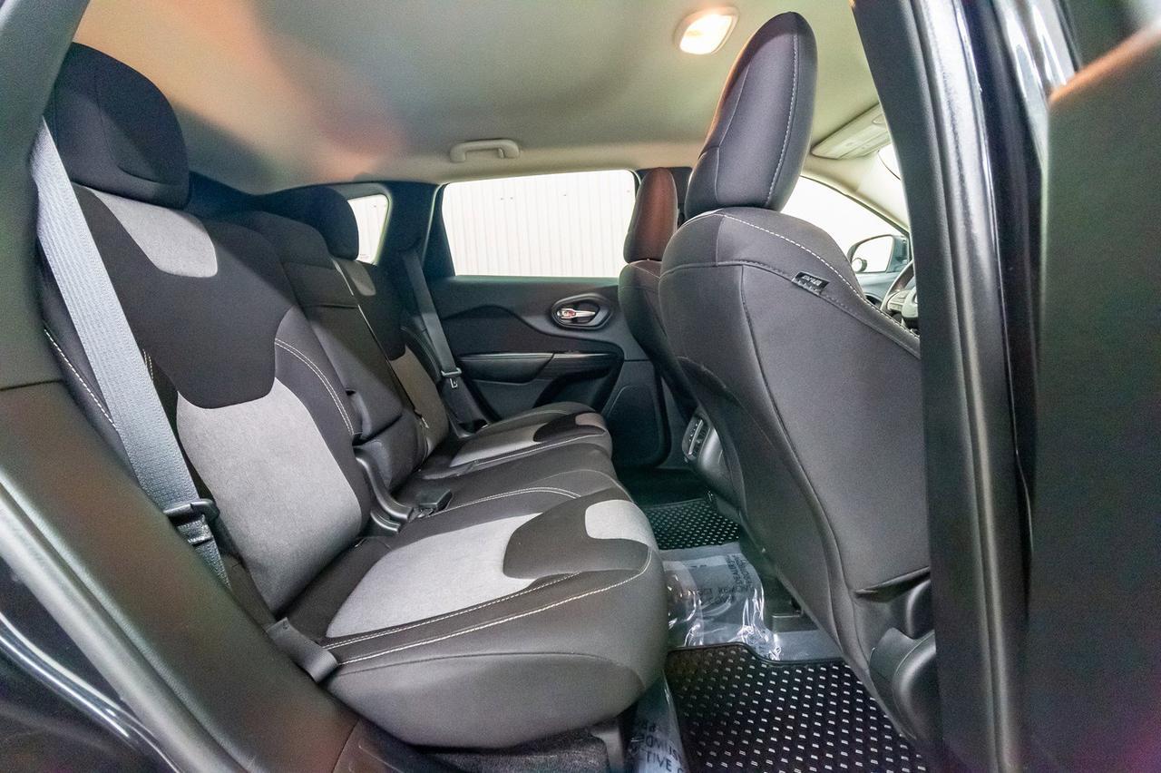 2014 Jeep Cherokee 4x4 North BCam Red Deer AB