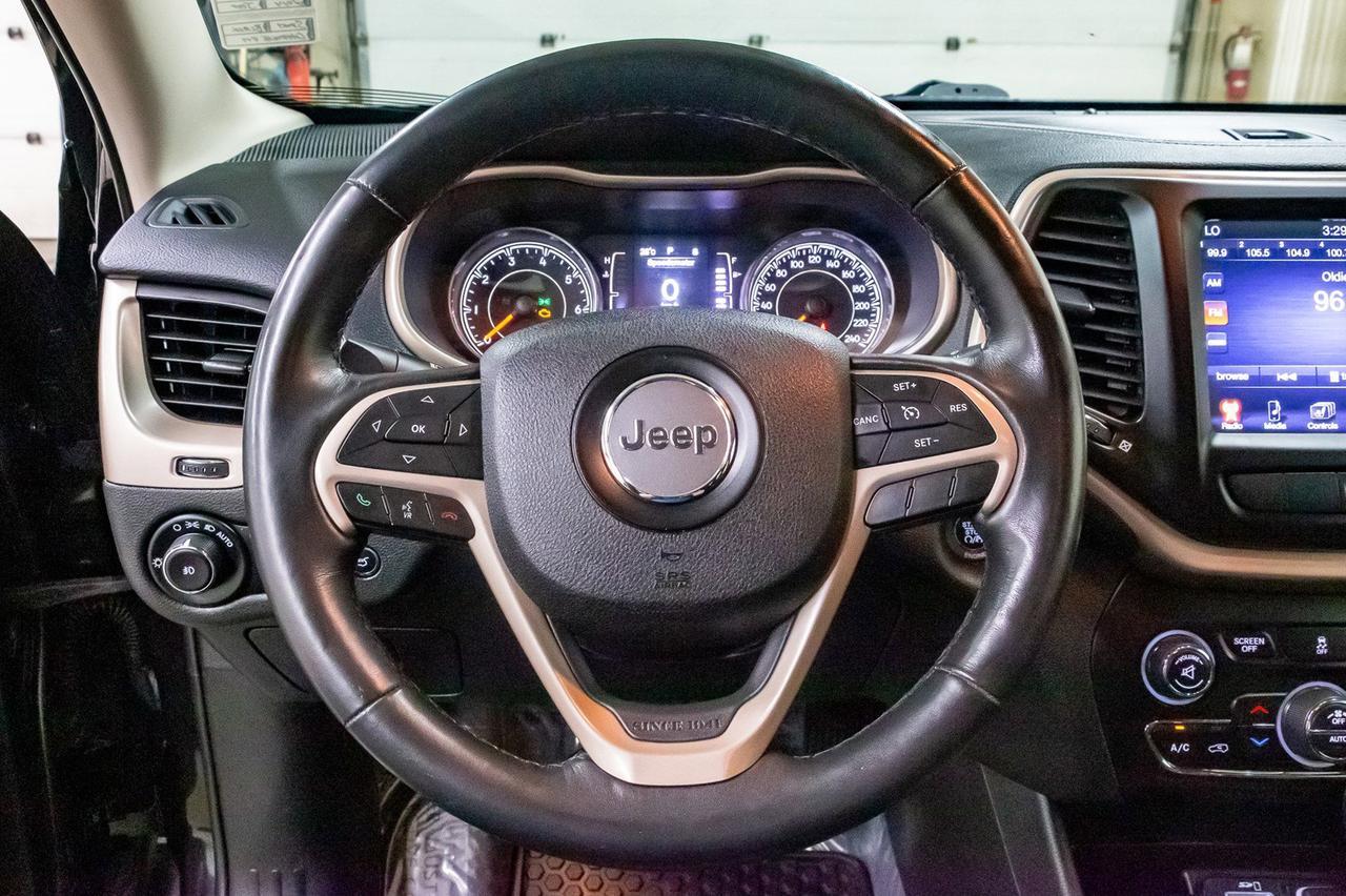 2014 Jeep Cherokee 4x4 North BCam Red Deer AB