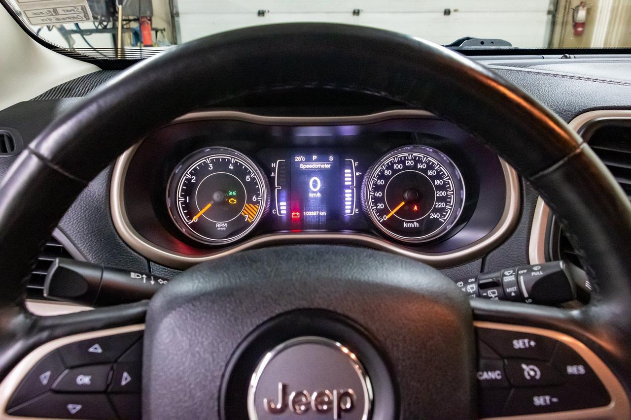 2014 Jeep Cherokee 4x4 North Red Deer AB