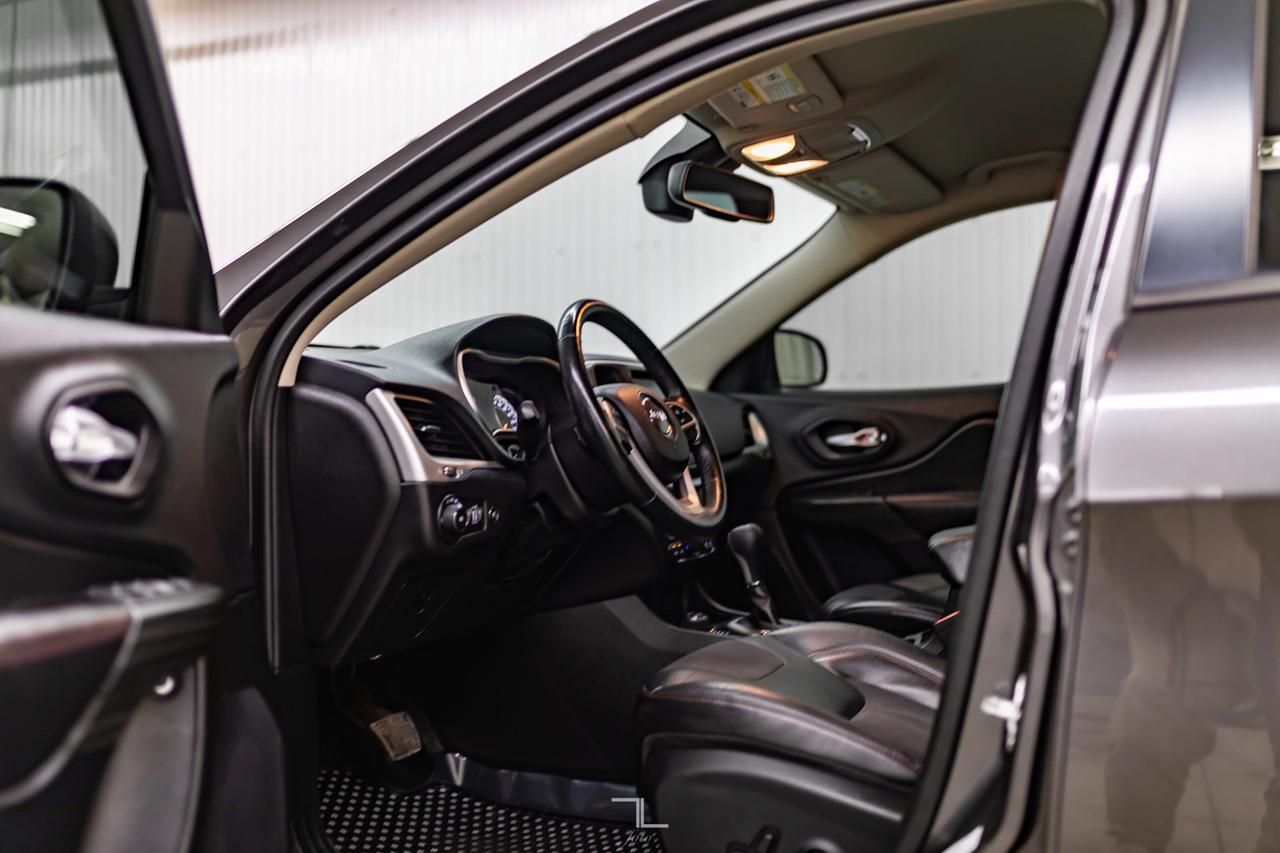 2014 Jeep Cherokee 4x4 Trailhawk BCam Remote Start Red Deer AB