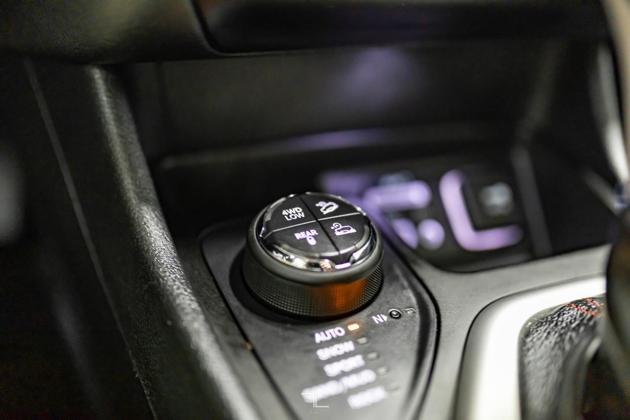 2014 Jeep Cherokee 4x4 Trailhawk BCam Remote Start Red Deer AB