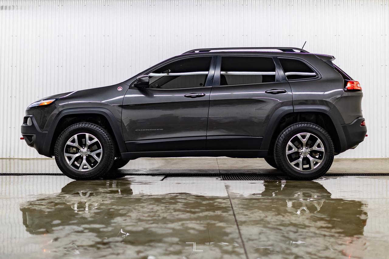 2014 Jeep Cherokee 4x4 Trailhawk BCam Remote Start Red Deer AB