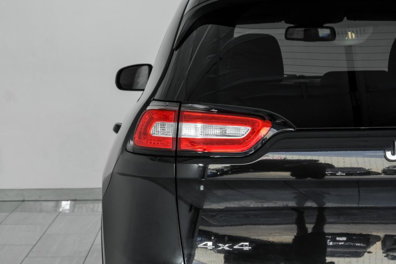 2014 Jeep Cherokee LATITUDE 4WD AUTOMATIC NAVIGATION BLUETOOTH CRUISE CONTROL ALLOY WHEELS Carrollton TX