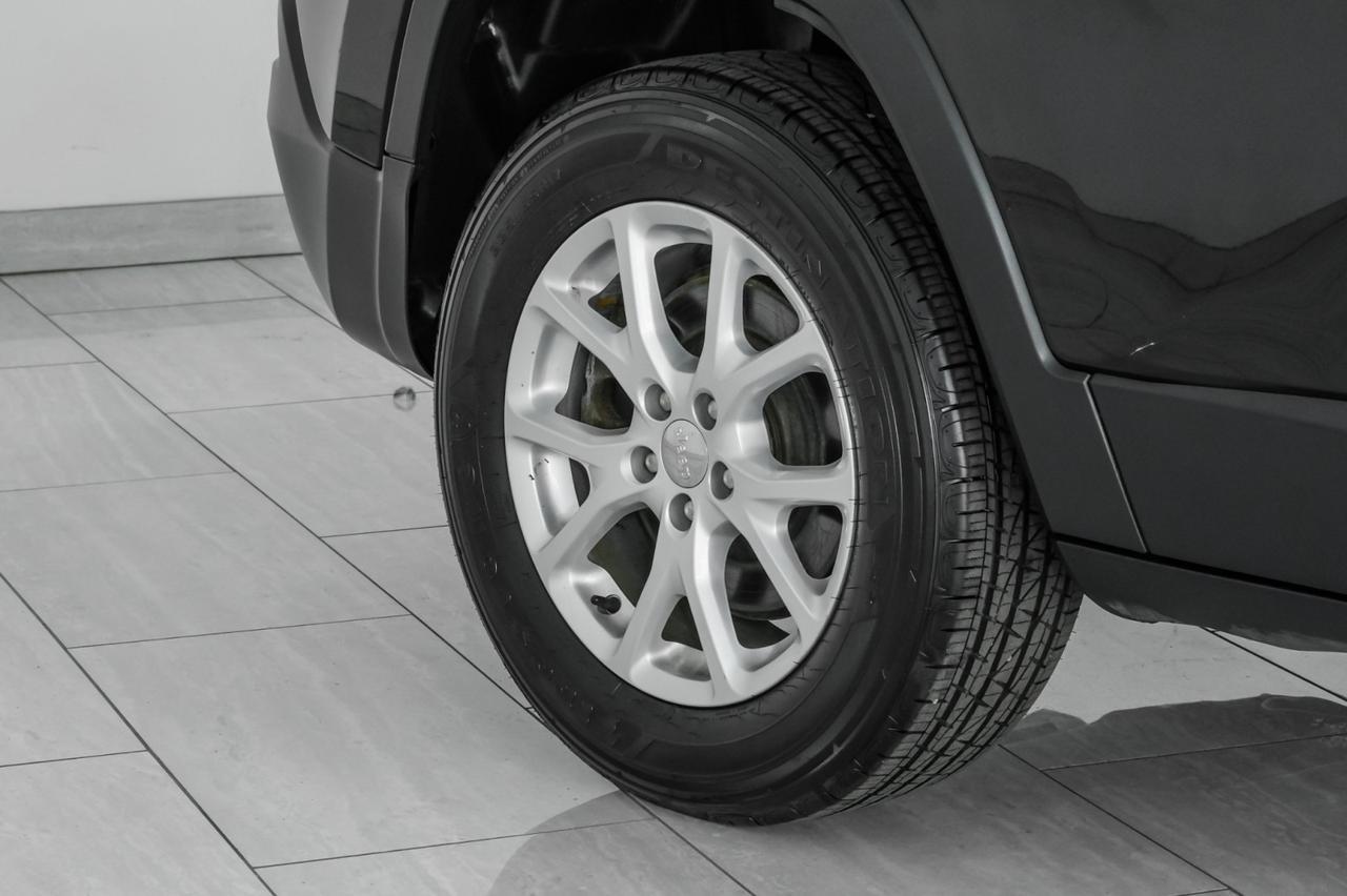 2014 Jeep Cherokee LATITUDE 4WD AUTOMATIC NAVIGATION BLUETOOTH CRUISE CONTROL ALLOY WHEELS Carrollton TX