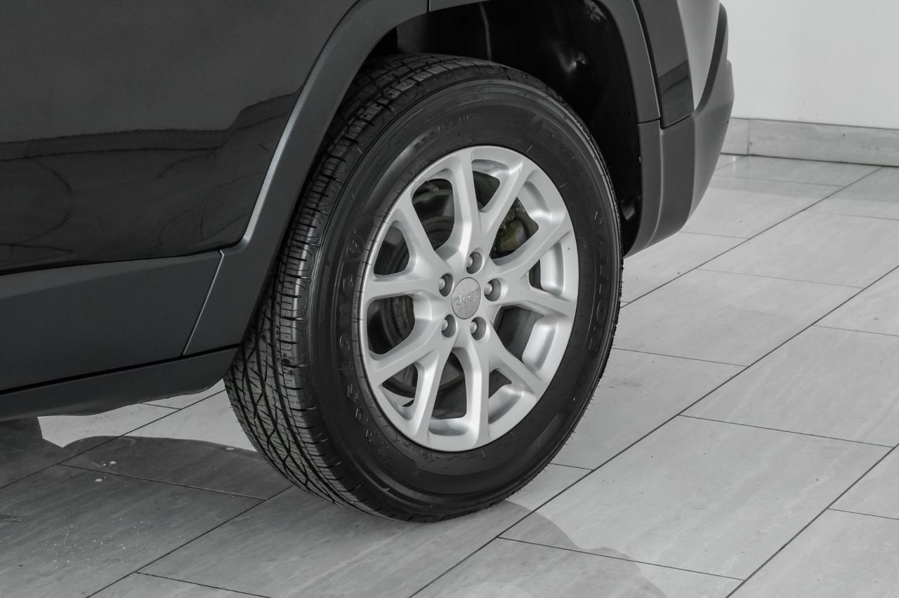 2014 Jeep Cherokee LATITUDE 4WD AUTOMATIC NAVIGATION BLUETOOTH CRUISE CONTROL ALLOY WHEELS Carrollton TX