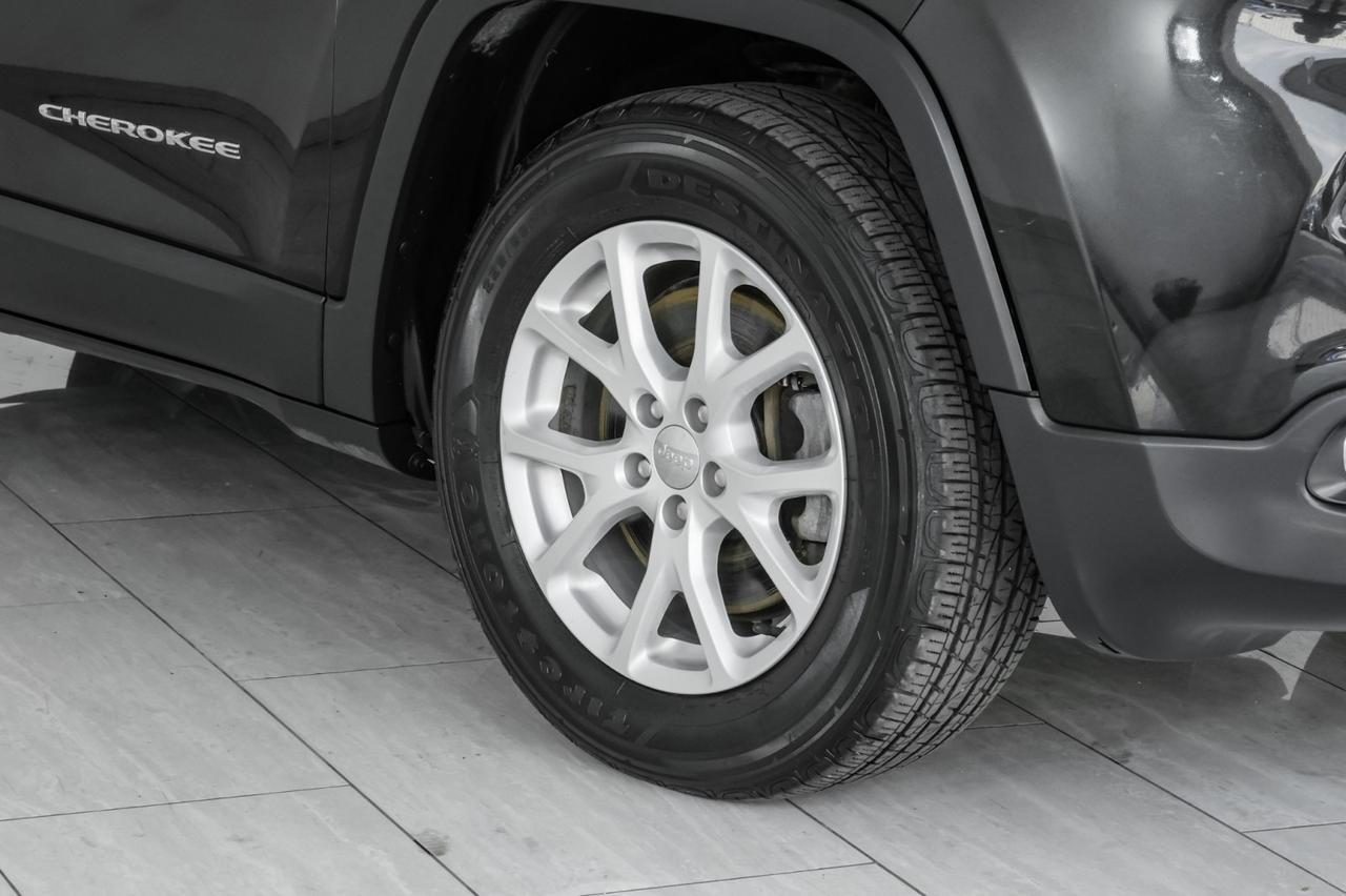 2014 Jeep Cherokee LATITUDE 4WD AUTOMATIC NAVIGATION BLUETOOTH CRUISE CONTROL ALLOY WHEELS Carrollton TX