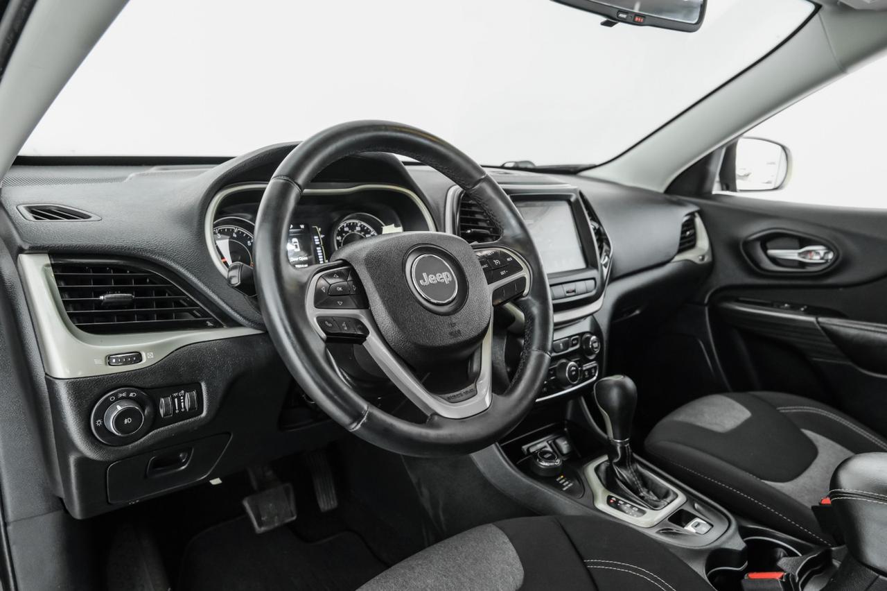 2014 Jeep Cherokee LATITUDE 4WD AUTOMATIC NAVIGATION BLUETOOTH CRUISE CONTROL ALLOY WHEELS Carrollton TX