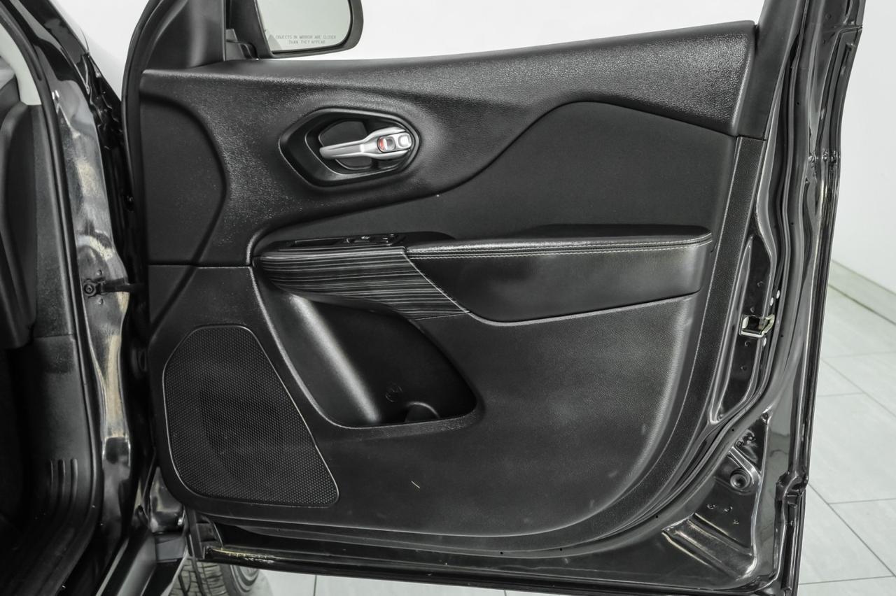 2014 Jeep Cherokee LATITUDE 4WD AUTOMATIC NAVIGATION BLUETOOTH CRUISE CONTROL ALLOY WHEELS Carrollton TX