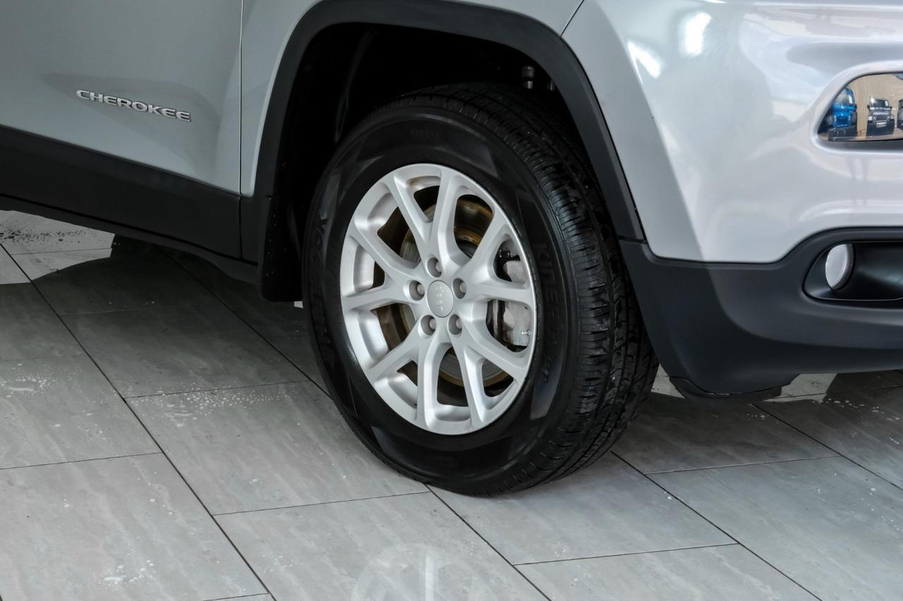 2014 Jeep Cherokee LATITUDE 4WD REAR CAMERA KEYLESS STRAT BLUETOOTH POWER DRIVER SE Carrollton TX