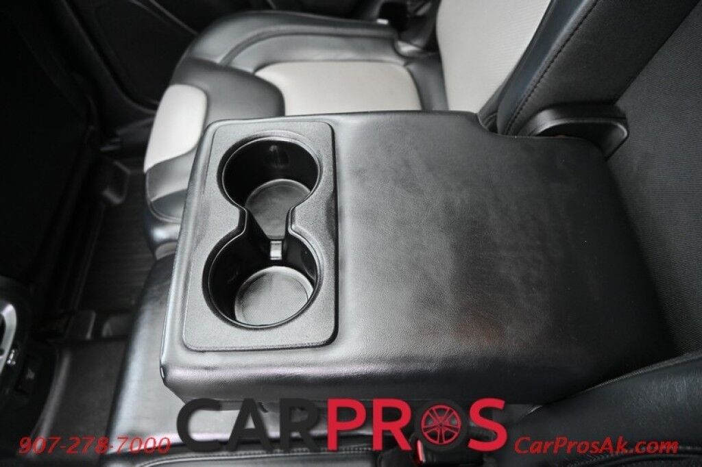 2014 Jeep Cherokee Limited - 3.2L V6 - 4X4 - Remote Start - Front Heated Leather Seats - Heated Steering Wheel - Bluetooth - Navigation - Backup Camera - Panoramic Sunroof - Tow Package Anchorage AK