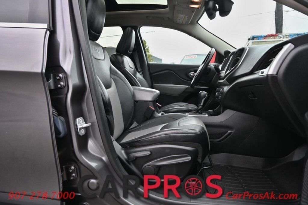 2014 Jeep Cherokee Limited - 3.2L V6 - 4X4 - Remote Start - Front Heated Leather Seats - Heated Steering Wheel - Bluetooth - Navigation - Backup Camera - Panoramic Sunroof - Tow Package Anchorage AK