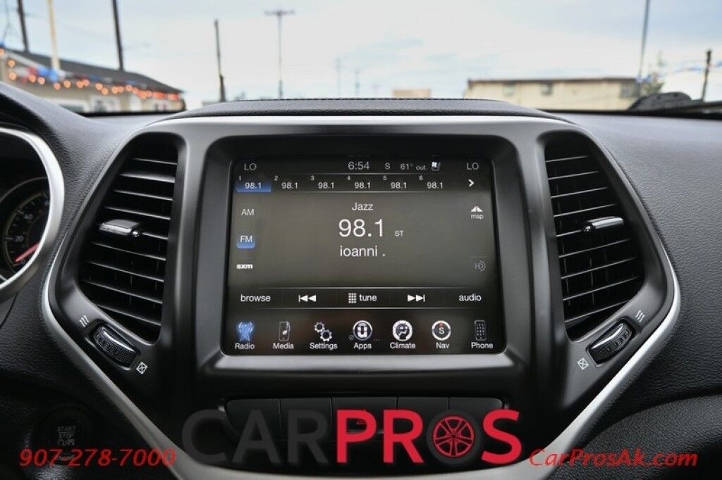 2014 Jeep Cherokee Limited - 3.2L V6 - 4X4 - Remote Start - Front Heated Leather Seats - Heated Steering Wheel - Bluetooth - Navigation - Backup Camera - Panoramic Sunroof - Tow Package Anchorage AK