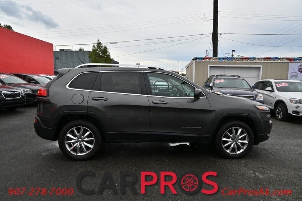 2014 Jeep Cherokee Limited - 3.2L V6 - 4X4 - Remote Start - Front Heated Leather Seats - Heated Steering Wheel - Bluetooth - Navigation - Backup Camera - Panoramic Sunroof - Tow Package Anchorage AK