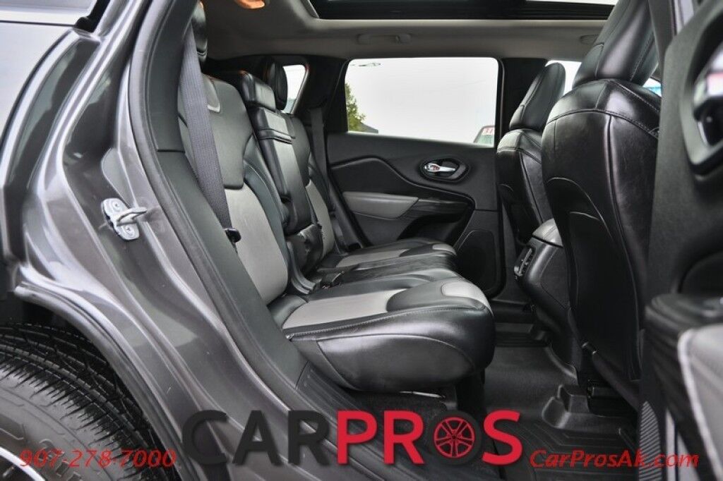 2014 Jeep Cherokee Limited - 3.2L V6 - 4X4 - Remote Start - Front Heated Leather Seats - Heated Steering Wheel - Bluetooth - Navigation - Backup Camera - Panoramic Sunroof - Tow Package Anchorage AK