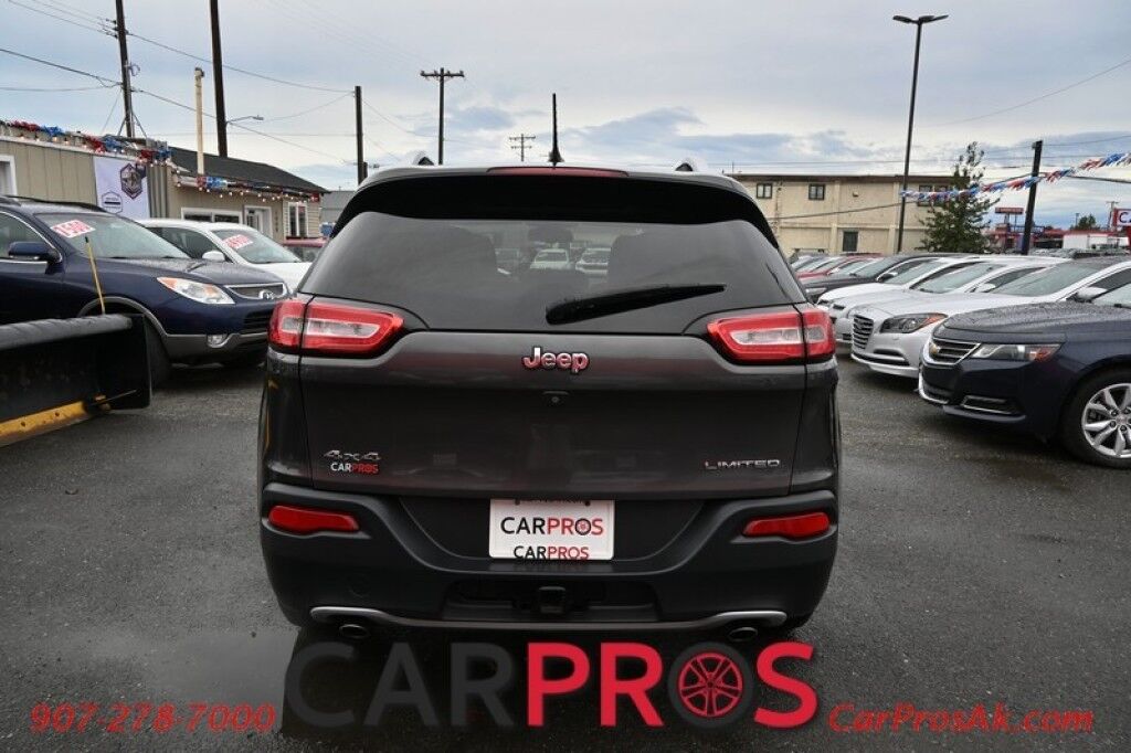 2014 Jeep Cherokee Limited - 3.2L V6 - 4X4 - Remote Start - Front Heated Leather Seats - Heated Steering Wheel - Bluetooth - Navigation - Backup Camera - Panoramic Sunroof - Tow Package Anchorage AK