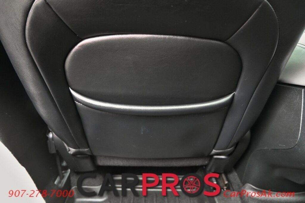 2014 Jeep Cherokee Limited - 3.2L V6 - 4X4 - Remote Start - Front Heated Leather Seats - Heated Steering Wheel - Bluetooth - Navigation - Backup Camera - Panoramic Sunroof - Tow Package Anchorage AK