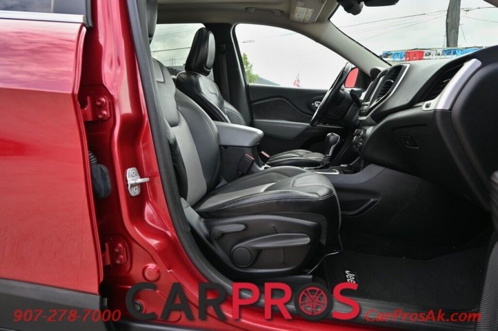 2014 Jeep Cherokee Limited - 3.2L V6 - Automatic - 4X4 - Heated Leather Seats - Remote Start - Navigation - Panoramic Sunroof - Tow Package Anchorage AK