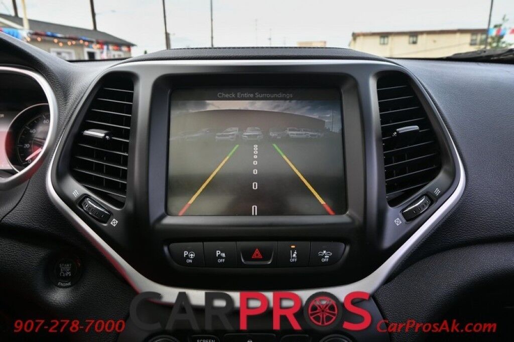 2014 Jeep Cherokee Limited - 3.2L V6 - Automatic - 4X4 - Heated Leather Seats - Remote Start - Navigation - Panoramic Sunroof - Tow Package Anchorage AK