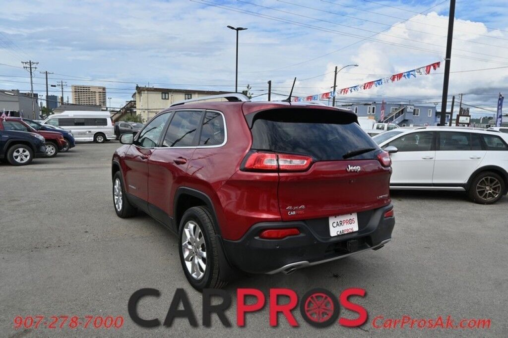 2014 Jeep Cherokee Limited - 3.2L V6 - Automatic - 4X4 - Heated Leather Seats - Remote Start - Navigation - Panoramic Sunroof - Tow Package Anchorage AK