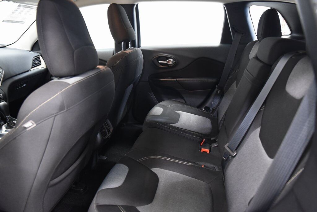 2014 Jeep Cherokee Sport Akron OH