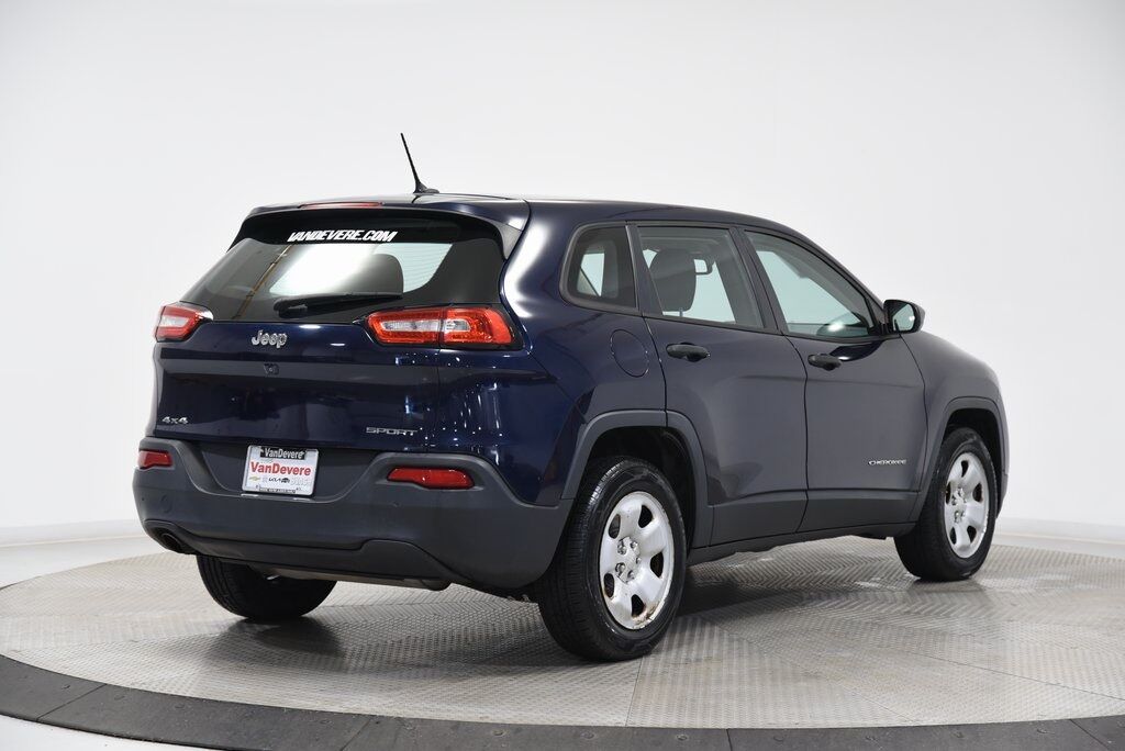 2014 Jeep Cherokee Sport Akron OH